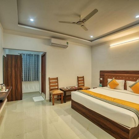 Visa Inn Transit Stay With Airport Transfer Bangalore Eksteriør bilde
